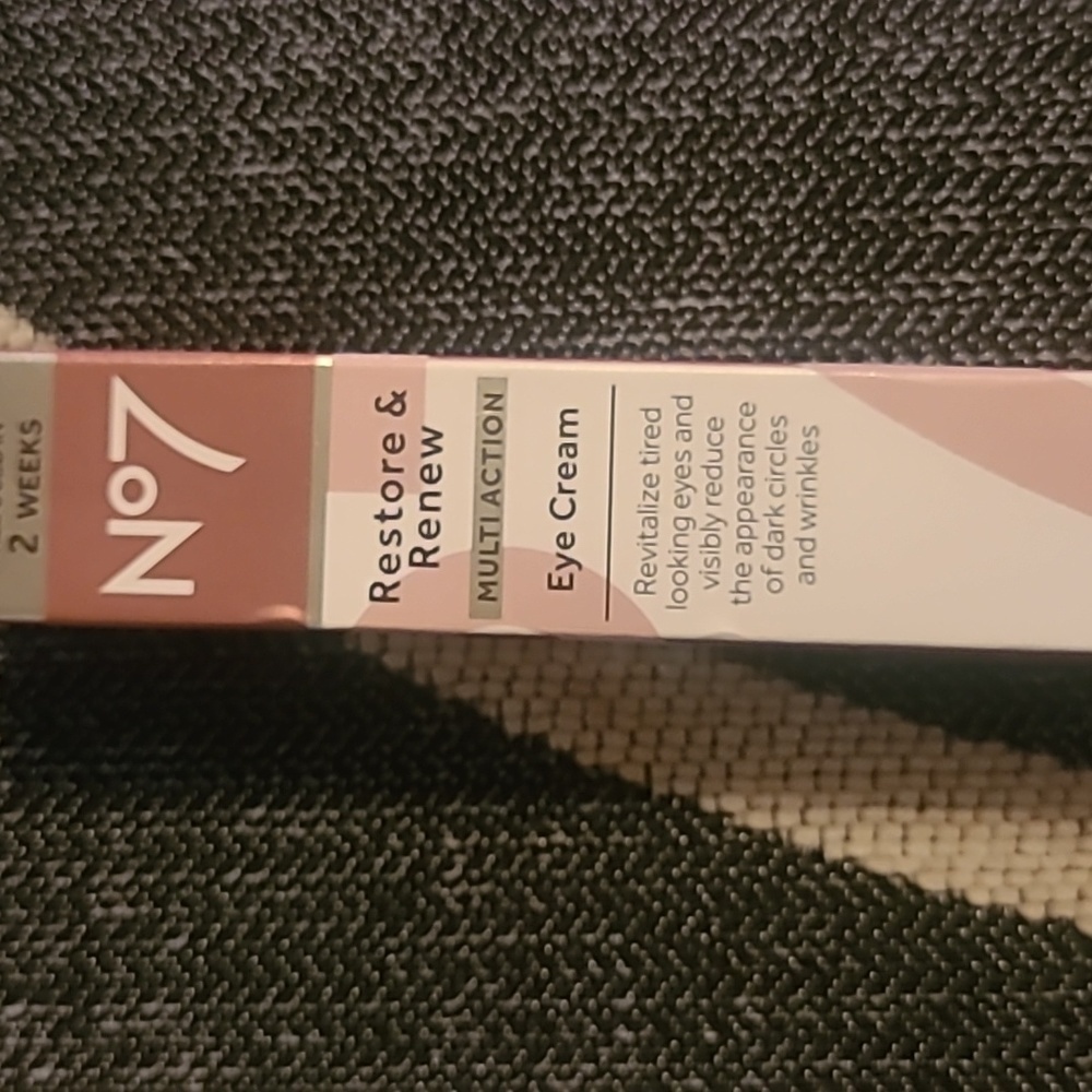 No7 restore renew multi action eye cream
